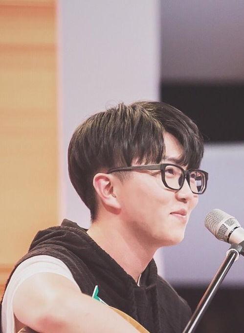 爆料娱乐圈浩轩,揭秘明星背后的故事与真相  第1张